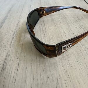 Fashion Sunglasses Tortoise Shell Frame/Brown Lens